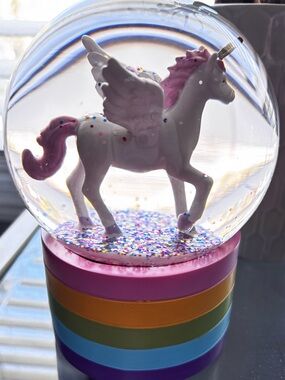 Pegasus Unicorn Snow Globe